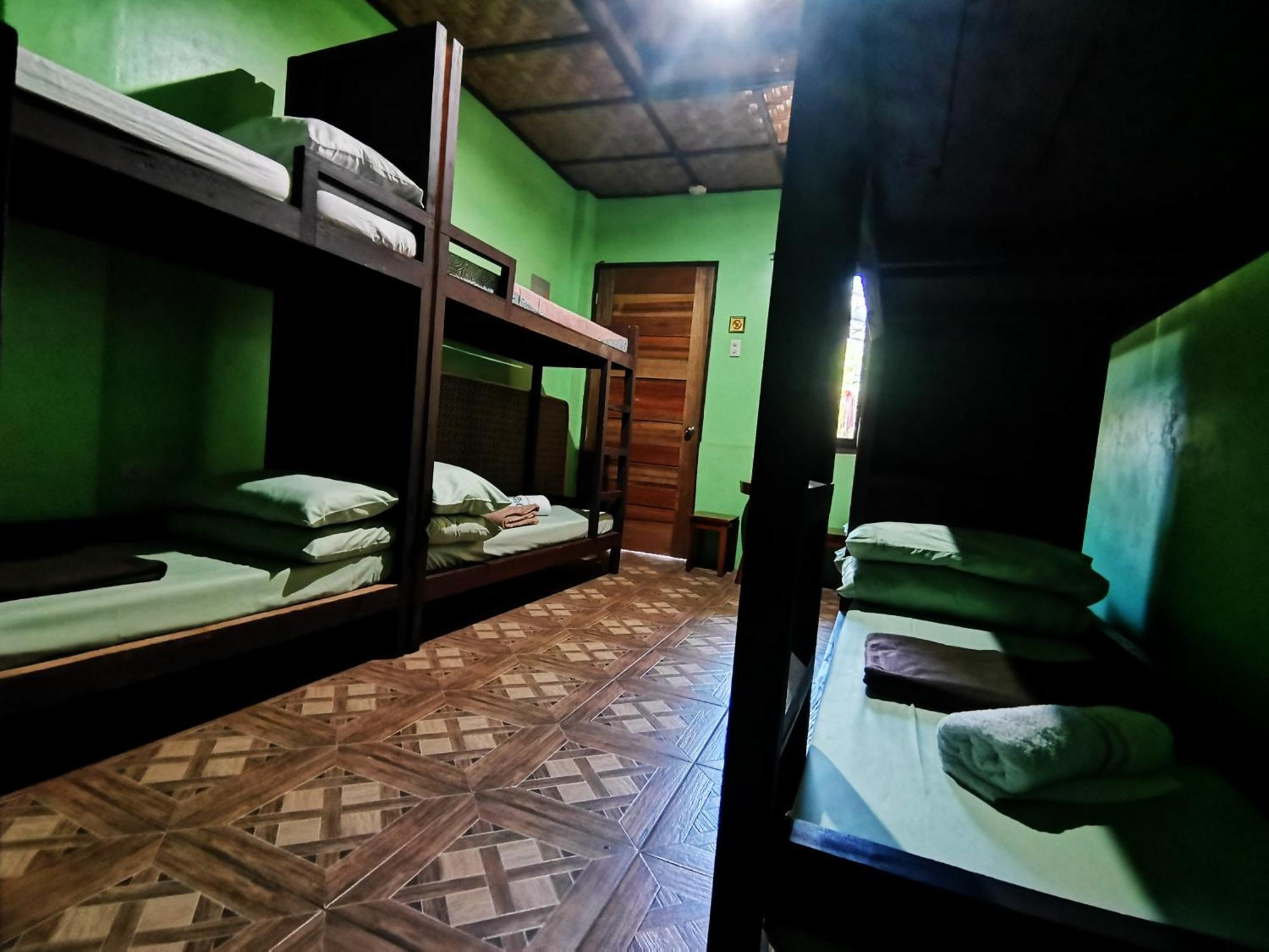 In-N-Out Hostel Siquijor Bagian luar foto