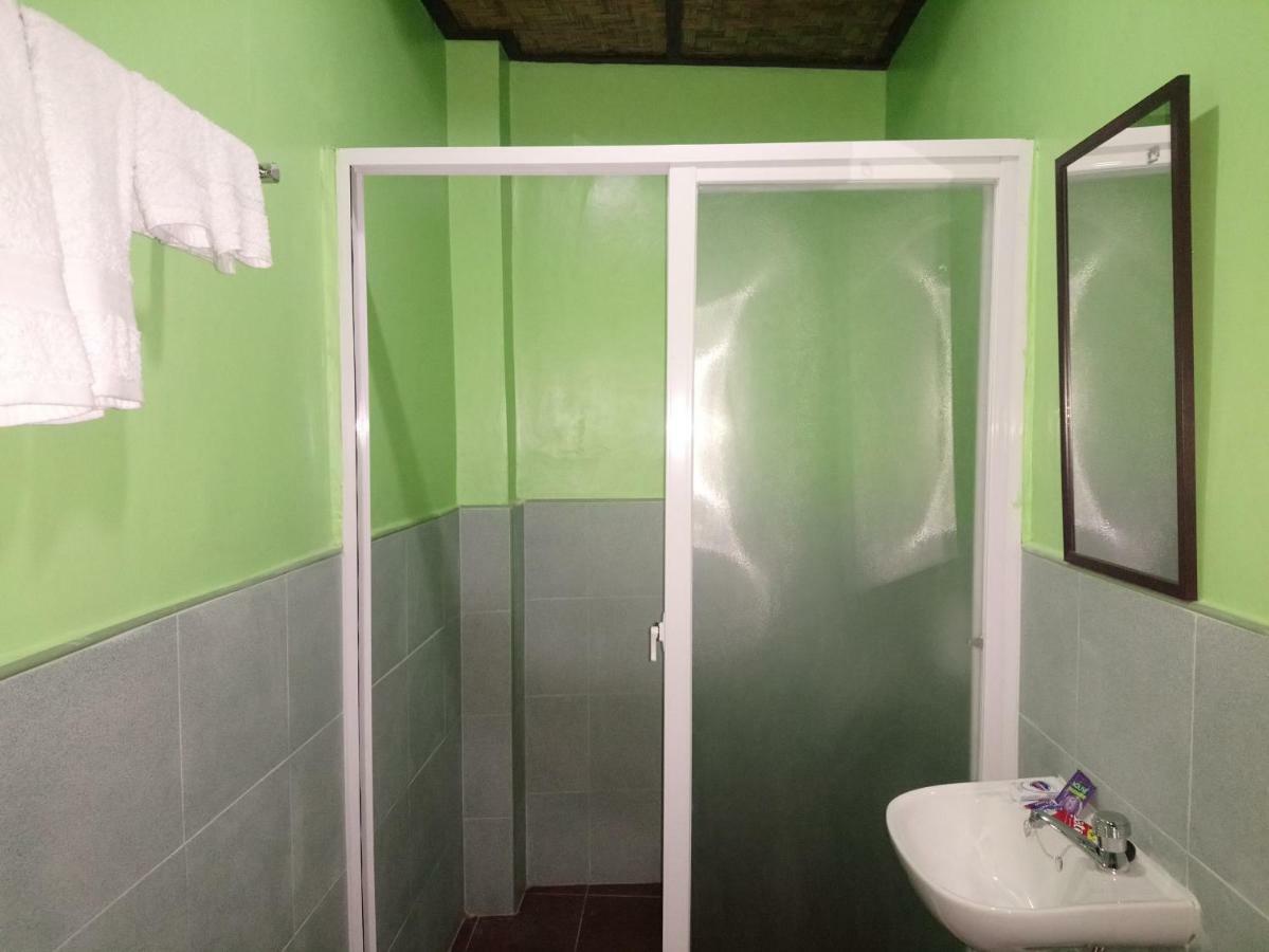 In-N-Out Hostel Siquijor Bagian luar foto