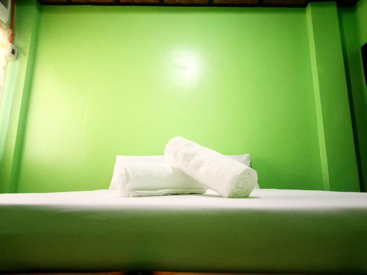 In-N-Out Hostel Siquijor Bagian luar foto